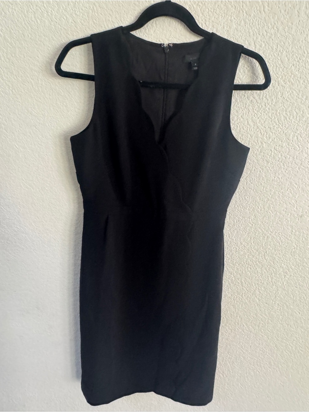 J. Crew Women’s Black Scallop Sheath cocktail Dress size 6 - Picture 10 of 12